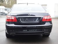 Gebraucht Mercedes E350 Avantgarde 272 PS (200 kW) 2009 Obsidianschwarz Limousine
