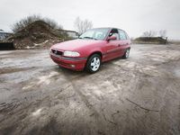 Gebraucht Opel Astra 75 PS (55 kW) 1997 Rot Limousine
