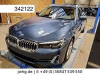 Gebraucht BMW 520 Sport Line 190 PS (139 kW) 2023 Arctic race blue Kombi
