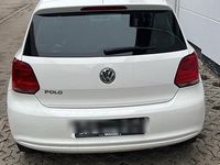 Gebraucht VW Polo 70 PS (51 kW) 2012 Weiß Kleinwagen