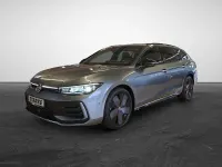 Gebraucht VW Passat R-line 193 PS (141 kW) 2024 Grau (diabasgrau metallic) Kombi