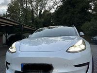 Gebraucht Tesla Model 3 Standard Range Plus 239 kW (325 PS) 2021 Weiß Limousine