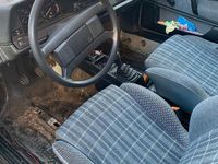 Second-hand VW Passat 90 CP (66 kW) 1988 Hatchback