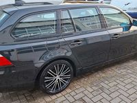 Gebraucht BMW 525 177 PS (130 kW) 2006 Schwarz Kombi