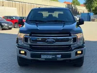 Używany Ford V8 401 KM (294 kW) 2018 Czarny SUV