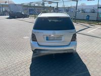 Gebraucht Mercedes ML320 224 PS (164 kW) 2007 Silber SUV