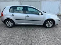 Gebraucht VW Golf V 116 PS (85 kW) 2004 Silber Kleinwagen