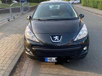 Gebraucht Peugeot 207 95 PS (69 kW) 2011 Schwarz Kleinwagen