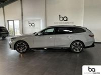 Gebraucht BMW 520 M Sport 197 PS (144 kW) 2025 Brooklyn grau met. Kombi