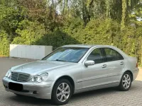 Gebraucht Mercedes C240 Elegance 170 PS (125 kW) 2003 Silber Limousine