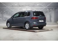 Neu VW Touran Highline 150 PS (110 kW) 2025 Delfingrau metallic Van / Kleinbus