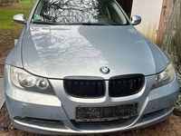 Gebraucht BMW 318 116 PS (85 kW) 2005 Grau Limousine