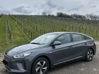 Gebraucht Hyundai Ioniq Trend 105 PS (77 kW) 2019 Grau Kleinwagen