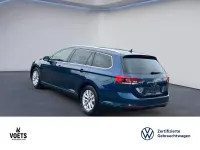 Gebraucht VW Passat Business 150 PS (110 kW) 2023 Blau Kombi