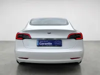 Usata Tesla Model 3 Standard Range 239 kW (325 CV) 2022 Bianco Berlina