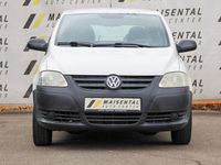 Gebraucht VW Fox Basis 54 PS (39 kW) 2010 Weiß Kleinwagen