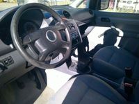 Usata VW Caddy 69 CV (50 kW) 2005 Bianco Monovolume