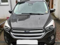 Gebraucht Ford Kuga Titanium 179 PS (131 kW) 2017 Grau SUV