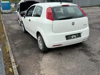 Usata Fiat Punto 69 CV (50 kW) 2012 Bianco Utilitaria