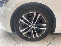 Gebraucht Mercedes B180 Advanced 136 PS (100 kW) 2024 Weiß Kleinwagen