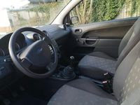 Gebraucht Ford Fiesta 60 PS (44 kW) 2004 Blau Kleinwagen