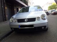 Gebraucht VW Polo Highline 64 PS (47 kW) 2002 Silber metallic Kleinwagen