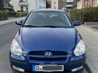 Gebraucht Hyundai Accent 97 PS (71 kW) 2007 Blau Kleinwagen