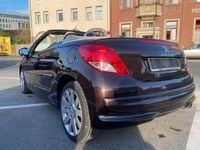 Gebraucht Peugeot 207 CC Allure 120 PS (88 kW) 2012 Schwarz Cabrio