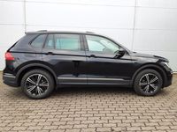 Gebraucht VW Tiguan Active 150 PS (110 kW) 2022 Deep black perleffekt SUV