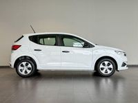 Gebraucht Dacia Sandero Essentiel 67 PS (49 kW) 2024 Weiß Kleinwagen