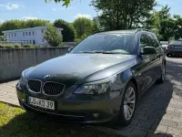 Gebraucht BMW 520 Exclusive 177 PS (130 kW) 2009 Grau Kombi