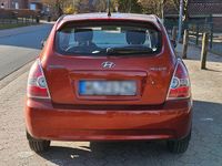 Gebraucht Hyundai Accent 97 PS (71 kW) 2007 Rot Limousine