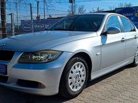 Gebraucht BMW 318 129 PS (94 kW) 2006 Silber Limousine
