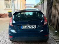 Gebraucht Ford Fiesta 82 PS (60 kW) 2016 Blau Kleinwagen