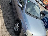Second-hand Opel Corsa 80 CP (58 kW) 2005 Argintiu Hatchback