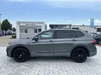 Gebraucht VW Tiguan Allspace R-line 245 PS (180 kW) 2023 Grau SUV