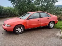 Second-hand Audi A4 125 CP (91 kW) 1995 Roșu Berlinǎ