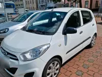 Gebraucht Hyundai i10 69 PS (50 kW) 2012 Weiß Kleinwagen
