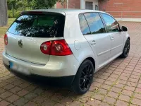 Gebraucht VW Golf V 140 PS (102 kW) 2006 Grau Kleinwagen