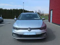 Gebraucht VW Golf VIII Life 131 PS (96 kW) 2023 Silber Kombi