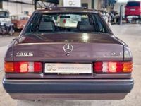 Gebraucht Mercedes 190 122 PS (89 kW) 1990 Grau Limousine