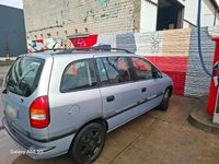 Gebraucht Opel Zafira 125 PS (91 kW) 2003 Silber Van / Kleinbus