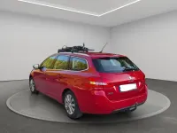 Gebraucht Peugeot 308 SW Allure 131 PS (96 kW) 2019 Rot Kombi