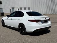 Gebraucht Alfa Romeo Giulia Super 150 PS (110 kW) 2017 Weiß Limousine