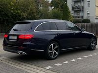 Gebraucht Mercedes E220 Exclusive 194 PS (142 kW) 2017 Blau Kombi