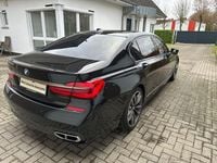 Gebraucht BMW M760 609 PS (447 kW) 2018 Schwarz Limousine