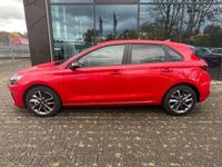 gebraucht Hyundai i30 5T 1.0 CONNECT&GO DCT +NAVI+LED+SHZ+LHZ+LM