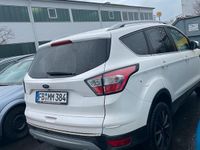 Gebraucht Ford Kuga 150 PS (110 kW) 2017 Weiß SUV