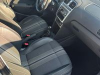 Gebraucht VW Polo Match 69 PS (50 kW) 2013 Silber Kleinwagen