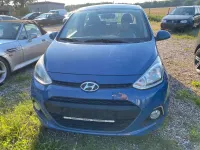Gebraucht Hyundai i10 67 PS (49 kW) 2014 Blau Kleinwagen